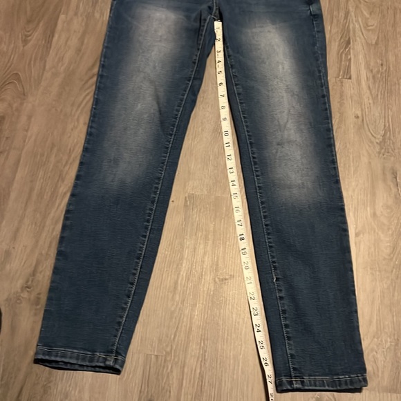 KanCan Jeans. Size 9/28 - Picture 7 of 9